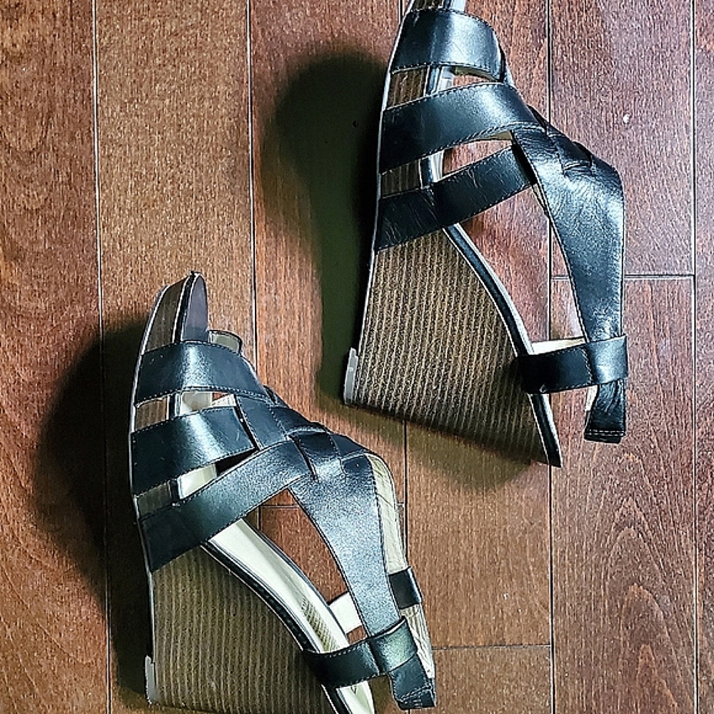 MRKT WEDGE SANDALS